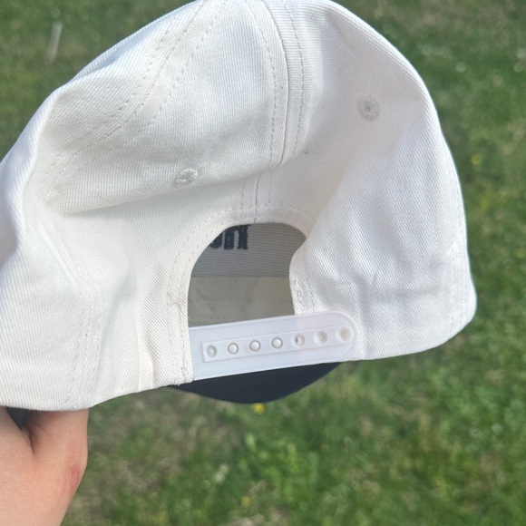 Put it on my husband’s tab 🍹….. Period 💅 - Picture 2 of 2